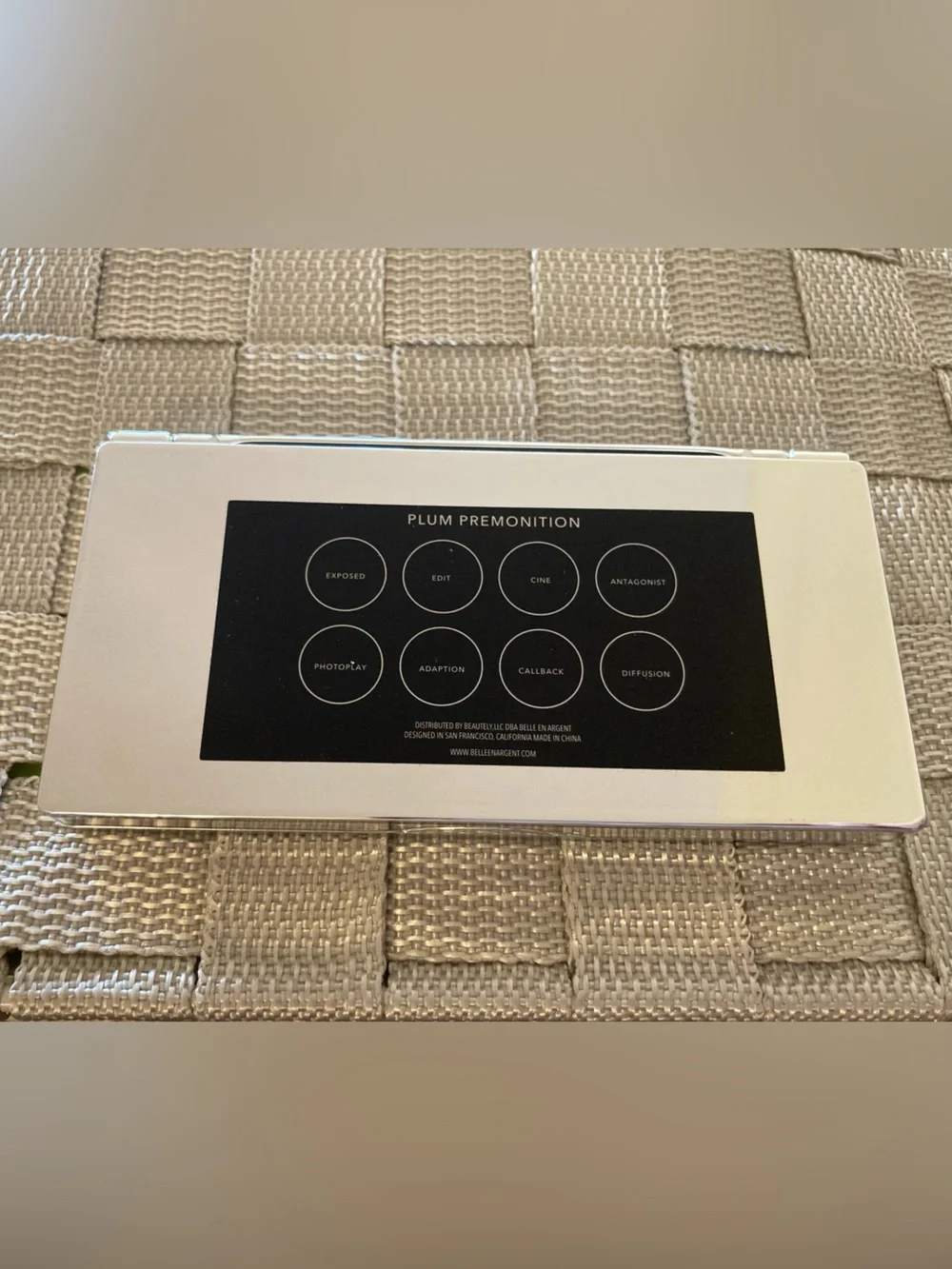BELLE EN ARGENT 'Plum Premonition' Eyeshadow Palette - 8 shades - NEVER USED